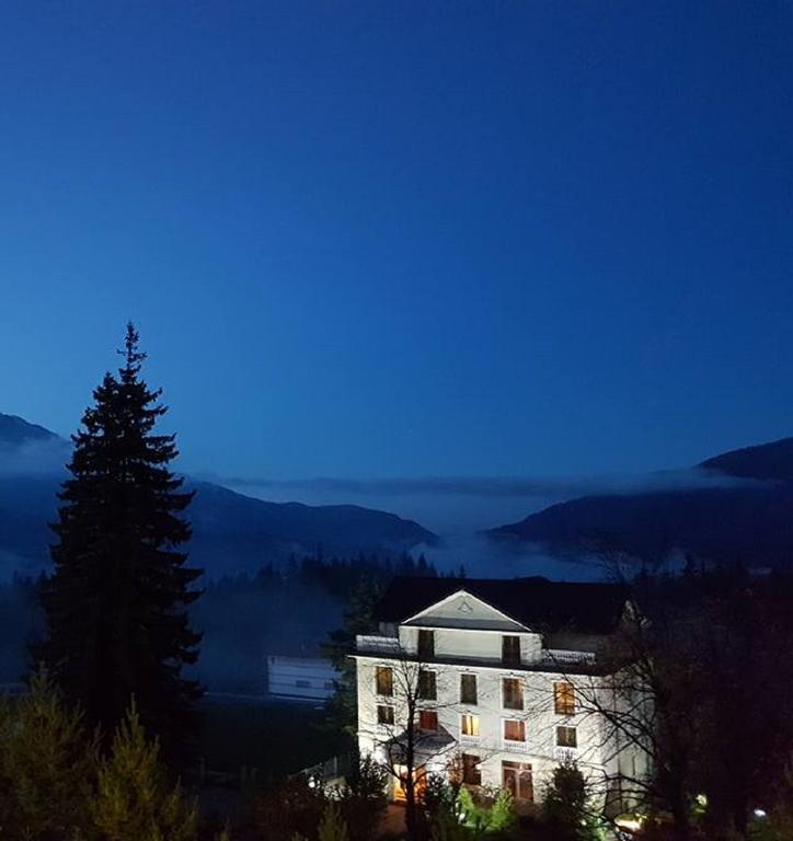 Hotel Art Montana Predeal Exterior foto